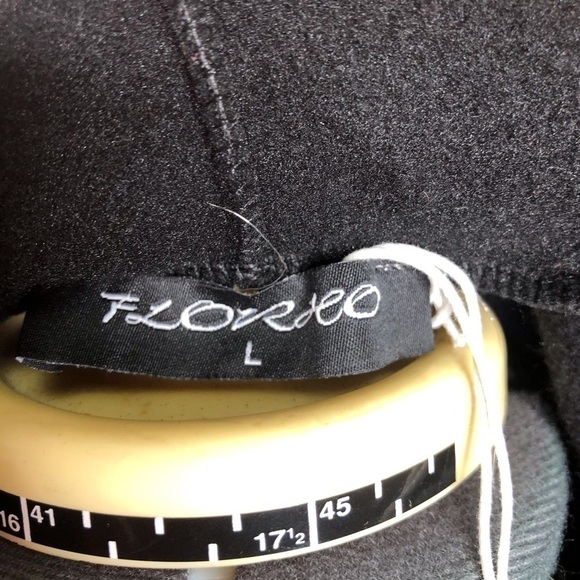 𝅺FLORHO Black Sweatshirt - Picture 7 of 8